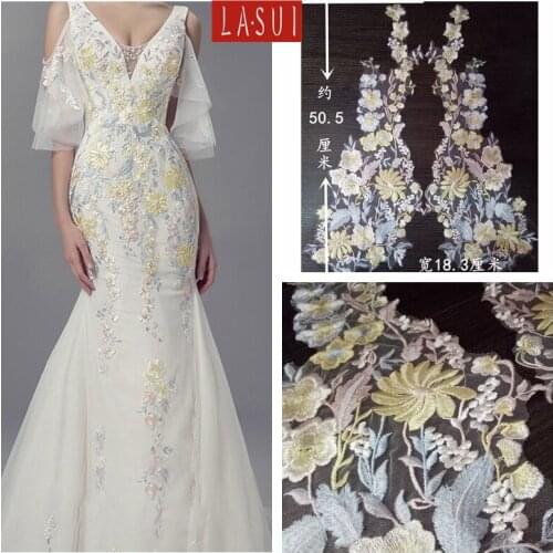 LASUI 2 Pairs =4 pieces High - grade multi - color flowers embroidered lace paste dress wedding DIY accessories manual 0024