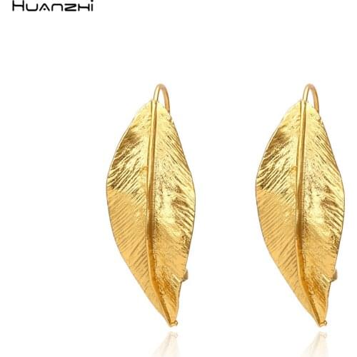 HUANZHI 2020 Retro Golden Metal Leaf Stud Earrings Geometric Irregular Plant Earring for Women Girls Party Travel Jewelry