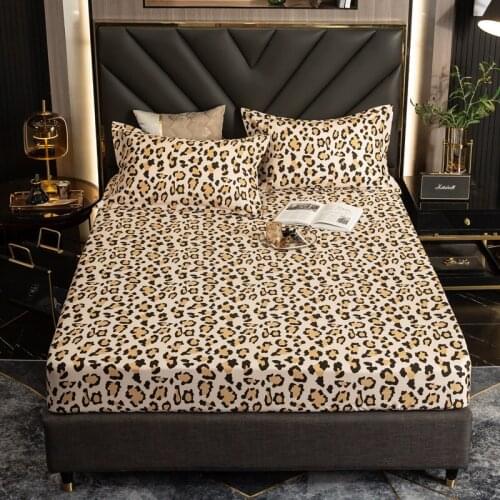 Fashionable Leopard Printed Mattress Cover Soft and Breathable Fitted Sheet Bedroom Decoration Bedding Queen King Bed Cover