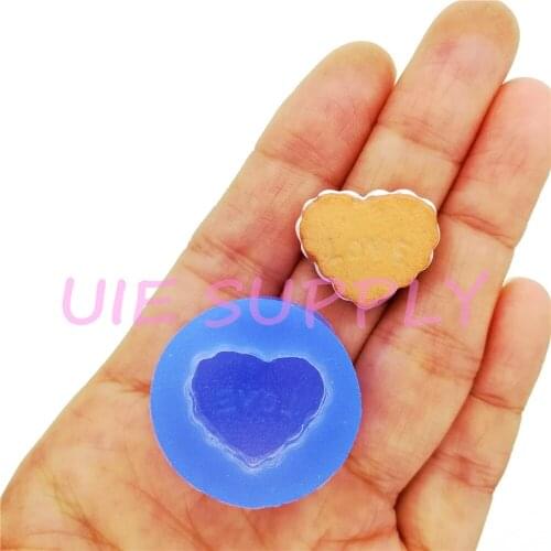 QYL470U 20.2mm x 17.0mm LOVE Heart Cookie Biscuit Silicone Mold Fondant Cake Decoration Craft Resin Clay Candy Earrings Pendant