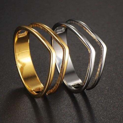 2021 Simple Geometrical Wave Ring Stainless Steel Gold Color Party Finger Rings Jewelry Birthday Gift for Women Girls