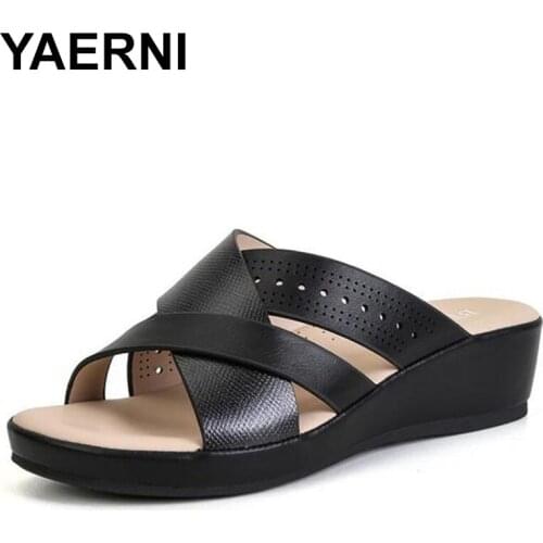 YAERNI Female Shoes On A Wedge Slippers Casual Med Slides Loafers Summer Clogs Woman 2021 Luxury Soft Flat Beach PU Basic TPR