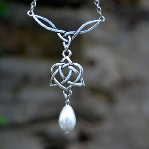 Celtic Knot Crystal Wicca Triquetra Necklace Amulet Religious Irish Knot Crystal Pendant Fashion Ladies Jewelry