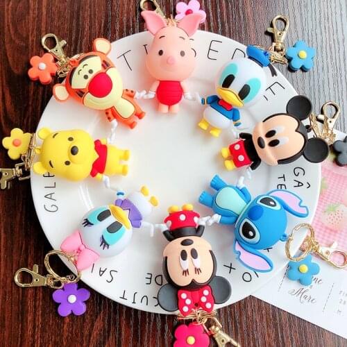 Disney Mickey Mouse Cartoon Key Ring Cute Fashion Simple Donald Duck Stitch Daisy Cute Keychain Handbag Pendant Gifts for Men