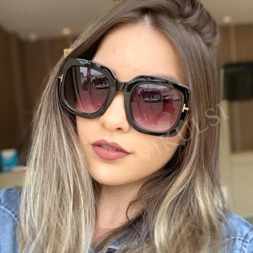 Retro Womens Square Sunglasses Women Men Metal T Gradient Unisex Classic Brand Sun Glasses For Female Oculos de sol UV400