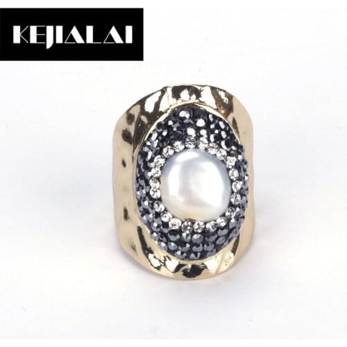 Dankaishi Punk Style Rings for Women Jewelry Accessories Ethnic Freshwater Pearl Charm Paved with Rhinestone Crystal Trendy Gift