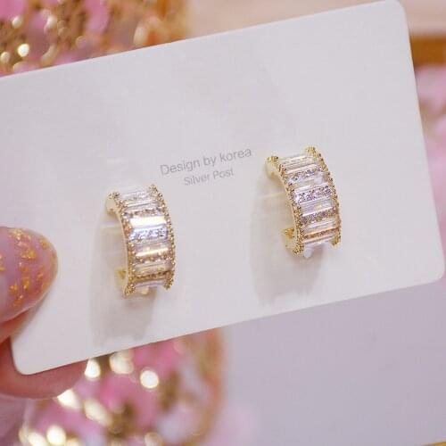 Korean Exquisite Shine CZ Circle Women Earring AAA Cubic Zirconia Elegant Bling Crystal Stud Earrings Wedding Jewelry Pendant