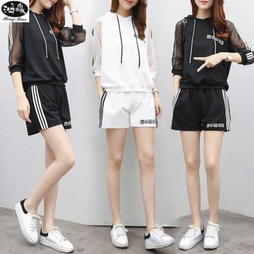 HongMiao 2018 New Fashion Women Two Piece Outfits Summer Active Wear Sunscreen Striped Hoodies Shorts Leisure Women Suits Q