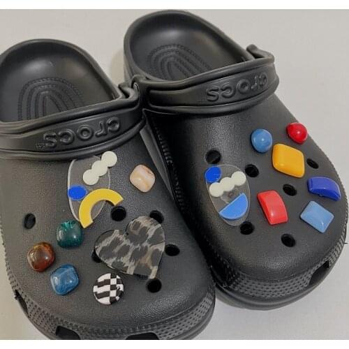 Luxury Bundle Charms for Crocs DIY Creative Shoe Charms Designer Colorful Shoe Decoration High Quality Shoe Accessories