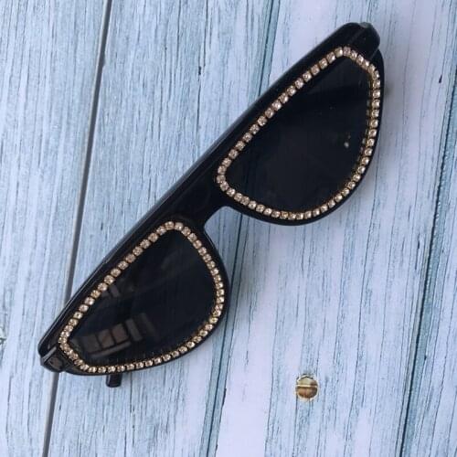 Vintage Black Women Cat Eye Sunglasses Handmade Rhinestone Female Eyewear UV400 Cheap Sun Glasses