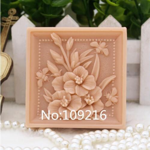 New Product!!1pcs Small Bouquet and Bee (zx150) Silicone Handmade Soap Mold Crafts DIY Mould