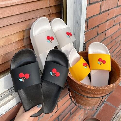 Cute girls heart slippers women wear online celebrity ins cartoon home slippers women shoes fashion shoes summer slipper