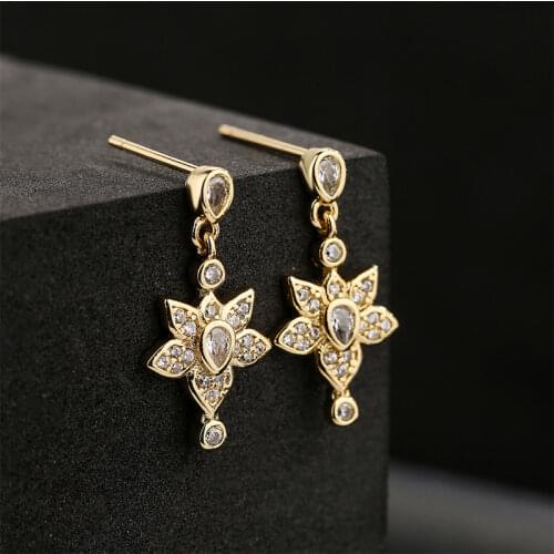New Fashion White Shell Flower Earrings For Women Ladies Casual Retro Flowers Pendant Trendy Earring Jewelry Accessories Gift