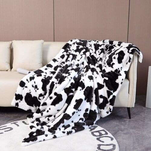 Milk Color Sofa Throw Blanket Super Soft Warm Bedspread Sheet Double-layer Plush Thicken Winter Flannel Blankets For Bed Office