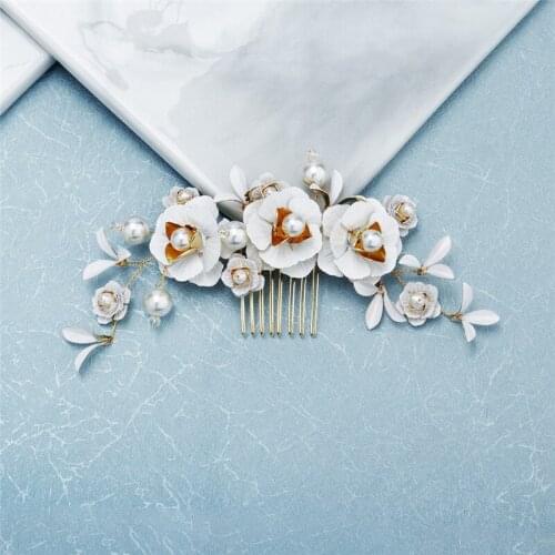 OKILY Graceful Floral Handmade Pearl Bridal Haircomb Rhinestone Wedding Hair Comb Classical Bride Accessories for Women