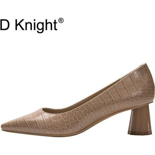 2021 New Women Pumps Patent Leather Thick Heel Women Shoes Pointed Toe Mid Heels Dress Work Pumps Comfortable Ladies Shoes Pumps