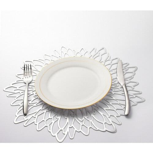 Table Mat Set Place Bowl Mat Washable Dining Wedding Party Packs Flower Design Coaster PVC Mat Hollow Round Pad Home Decor