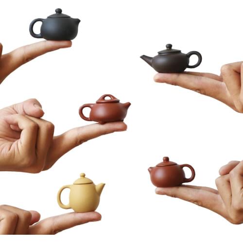 20-30ml Mini Purple Clay Tea Pot Purple Pottery Yixing Cup Japanese Red Teapots Tea pet Tea doll tea set on the fingertir