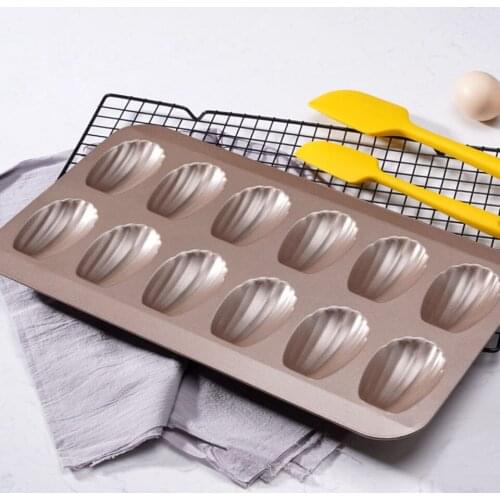 12 Holes Shell Shape Muffin Cupcake Baking Pan Non Stick Dishwasher Microwave Safe Carbon Steel Baking Mold