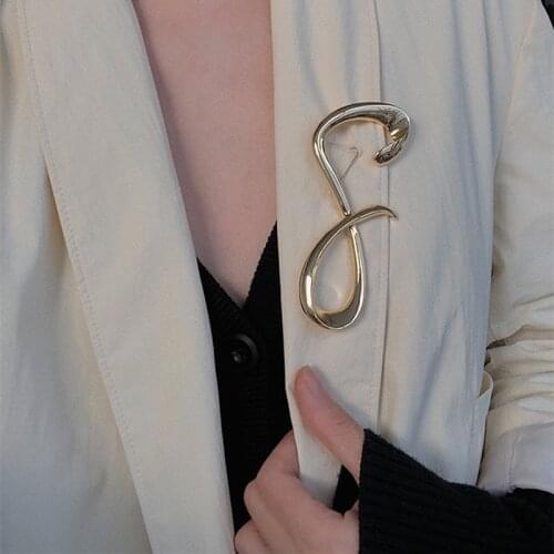 2020 NEW Fashion Metal Note Brooch Pin Geometric Irregular 8 Shape Brooches for Women Party Jewelry Accessories