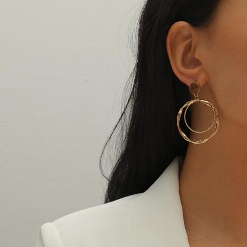 New Big Circle Irregular Round Hoop Earrings for Womens Fashion Statement Golden Punk Charm Earrings Party Jewelry