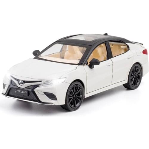 Diecast Toy Vehicles 1/24 Camry Toy Metal Car Models diecast car model simulation sound and light pullback toy car For gift
