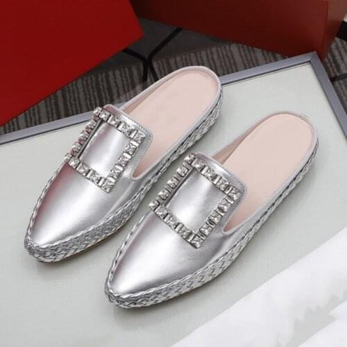 2021 Fashion Design Pointed Toe Sandals Casual Slip On Mules Women Shoes Casual Diamond Buckle Leather Slippers