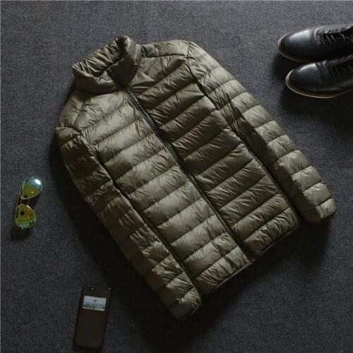 New Autumn Winter Men Ultra Light Down Jacket White Duck Down Lightweight Parkas Outwear Male Warm Slim Thin Short Coat SF538