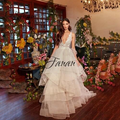 Deep V-Neck Backless Wedding Dress Spaghetti Straps Tiered Tulle 3D Flowers A-Line Bridal Gown robe de soirée de mariage