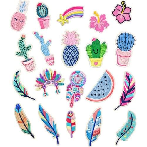 Patches for clothing Embroidery patch Parches ropa plancha Ecusson a coudre Cute Stickers clothes Sewing supplies jackets