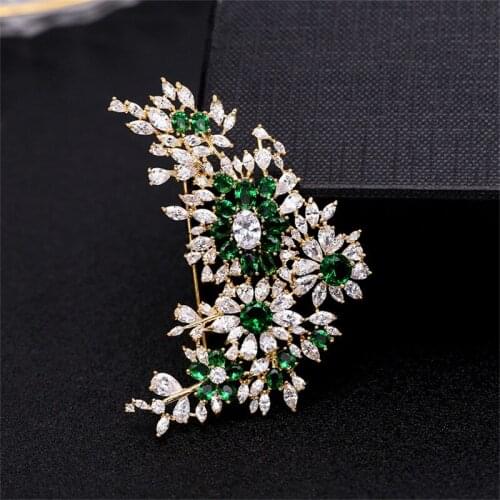 Green Crystal Flowers Brooches Corsage Brand Design Women Fashion Brooch Pin New Arrival Dance Party Bouttoneire