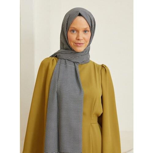 Salland Black and White Crepe Shawl ,Trend Elegant Headscarf Scarf Shawl All Seasons Comfortable Use, Womens Clothing, Accessory, Headscarf, Easy Shape, Flexible Wrinkle-Free Quality Fabric, Hijab, Fashion BW002