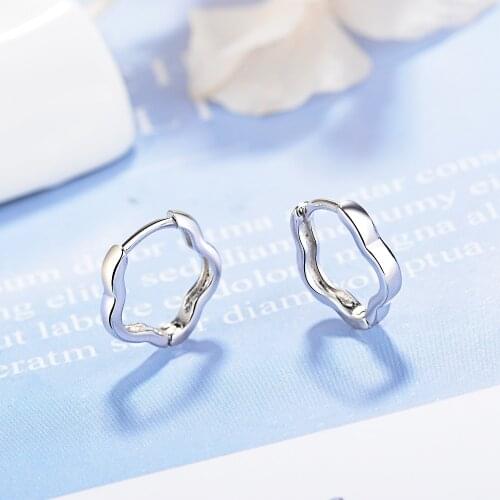 925 Sterling Silver Small Circle Hoop Earrings With Flower Shape Geometric Jewelry for Birthday Gift S-E930