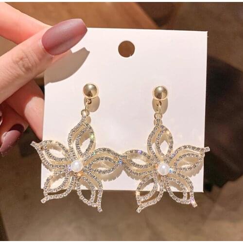 Hollow Crystal Flower Pendants Female Drop Earrings Imitation Pearl Dangle Earrings for Women Bohemian Wedding Ear Decoration
