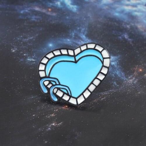 Heart Shaped Pool Brooch Blue Clear Swimming Pool Enamel Pin Backpack Coat Cap Sport Badge Family and Swimmer Love Gifts Jewelry