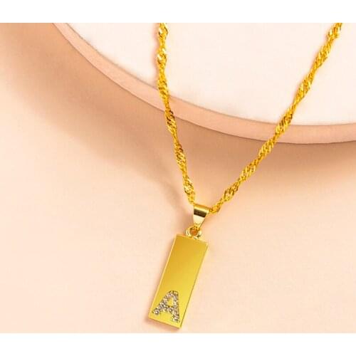 Fashion 26 English Initial Letter Necklace Women Crystal Alphabet Gold Rectangle Pendant Clavicle Chain Necklaces Jewelry