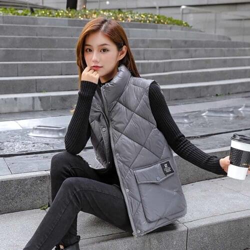 2021 Stand Collar Zipper Pocket Womens Vest Autumn Winter Diamond Cotton Vest Jacket Female Jackets Women Warm