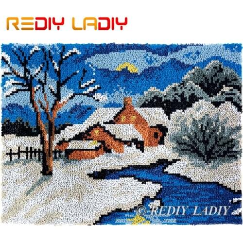 Latch Hook Rug Winter Scenery Plush Wall Tapestry Kits DIY Carpet Rug Chunky Yarn Crafts Crochet Floor Mat Home Decor 81*61cm