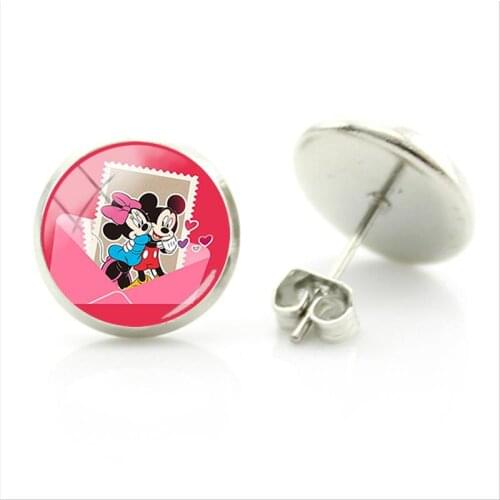 Disney Cute And Fun Minnie Mickey Art Pendant Earrings Handicraft Fashion Earrings Round Glass Cabochon Jewelry