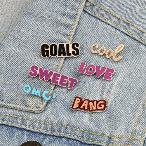 Letter Words Brooches LOVE OMG! Enamel Pins Metal Fashion Badge For Women Men Denim Jackets Bag Button Pin Jewelry Accessories
