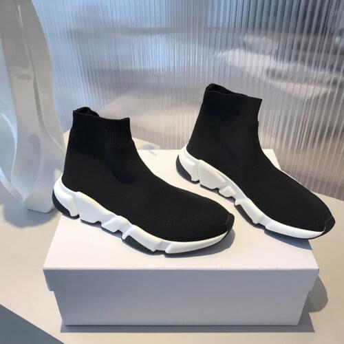 Popular Fashion Brand Woman Sock Shoes Man Casual Light Comfortable Speed Trainer Sock Boots Shoes
