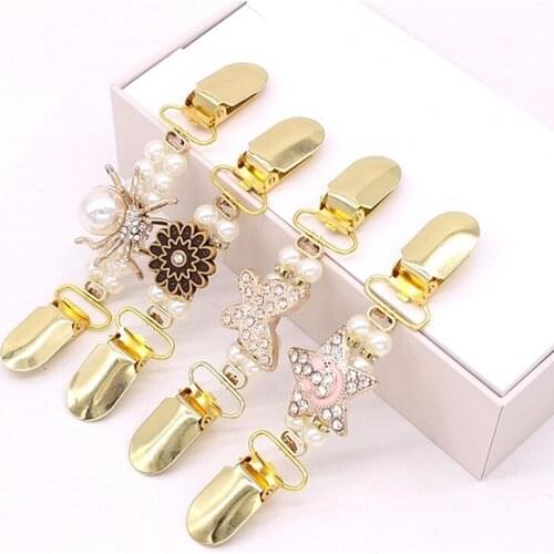 Fashion Faux Pearl Flower Butterfly Star Metal Clips For Sweater Cardigan Fur Coat Scarf Non-slip Clothing Hook Clasps Buckle