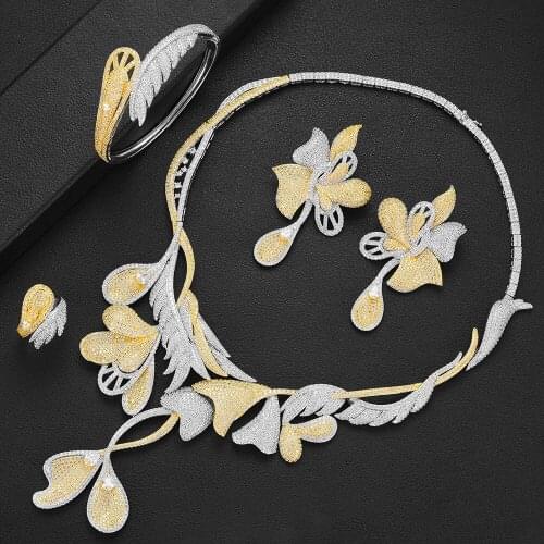 LARRAURI 2020 Hot Fashion Women Gold Jewelry Sets Shiny Blooming Flowers Crystal Christmas Accessories Nigerian Bridal Wedding