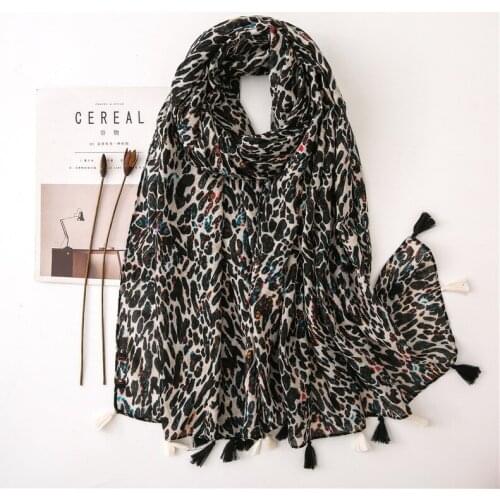 2019 New Cotton Leopard Print Tassel Scarves Shawl Women Fashion Muslim Hijab Foulard Wrap Scarf 10pcs/lot Free Shipping