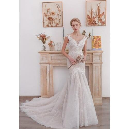 Original real shooting new V-neck nail bead lace bag hip fishtail slim light wedding dress