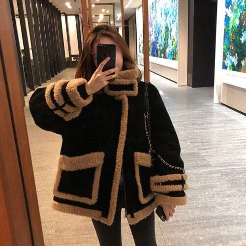 Vintage Lamb Wool Stitching Jacket Women 2021New Winter Short Thick Lamb Wool Coat Corduroy Lady Casual Motorcycle Cotton Jacket