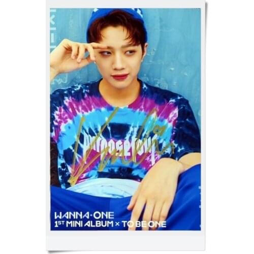 Signed WANNA ONE LAI KUAN LIN Eddie Edward autographed photo TO BE ONE 6 inches freeshipping 092017A