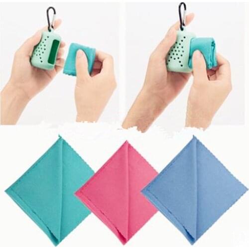 Travel quick-drying fine fiber ice towel sports sweat-absorbent non-disposable compressed towel with silicone storage box