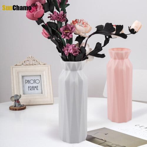 2021 Plastic Flower Vase Decoration Home White Vases Imitation Ceramic Vase Flower Pot Decoration Nordic Style Flower Basket