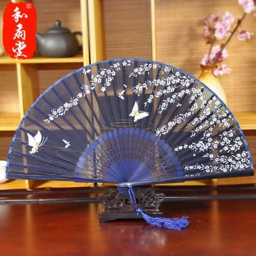 # to send 1 to 3 and fan fan fan in China children type silk fan gift hanfu Japanese folding fans